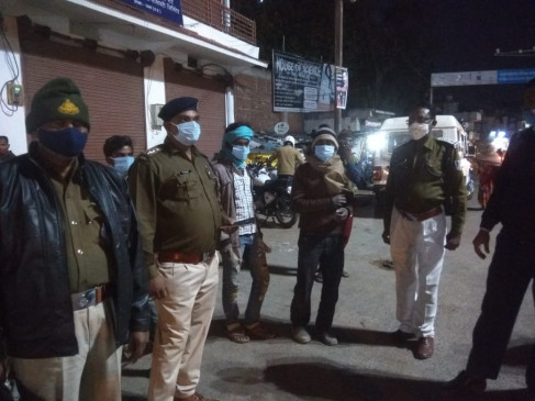 Four shops selling non-standard and adulterated materials were sealed