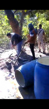Illegal liquor kept in drums in the forest, the police gave a damn