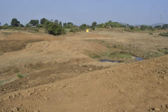 Locks of ponds - work stopped by digging pits, 74 ponds being constructed for two years