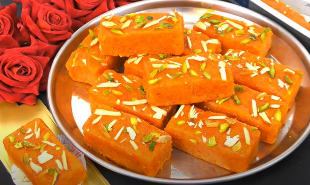 Barfi: बिना मावा और चाशनी के बनाएं गाजर की बर्फी, जानें रेसिपी