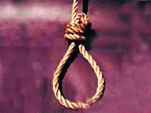 Nagpur: Three people hanged at three places