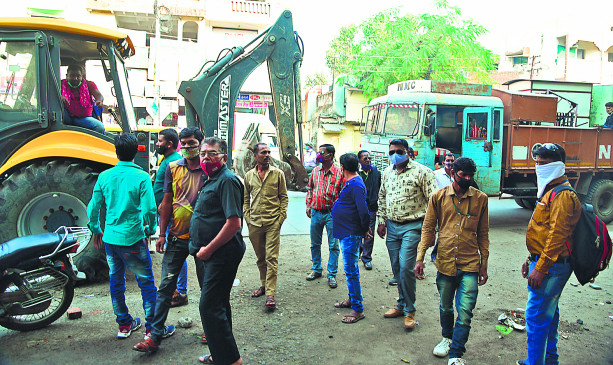 Opposition of Manpa team reached to break religious site