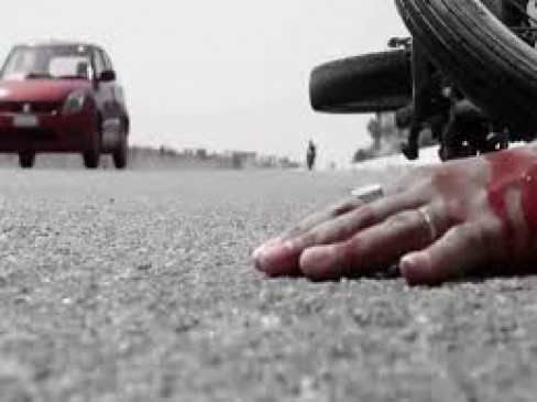 The truck was blown away by the auto returning from the wedding, four died