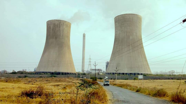 नियमों की धज्जियां उड़ा रही परली पावर प्लांट की राख, परेशान रहवासी कई बार कर चुके शिकायतें नियमों की धज्जियां उड़ा रही परली पावर प्लांट की राख, परेशान रहवासी कई बार कर चुके शिकायतें