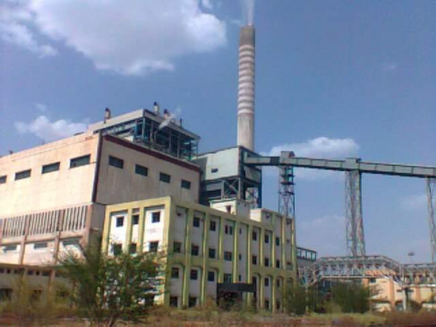 नियमों की धज्जियां उड़ा रही परली पावर प्लांट की राख, परेशान रहवासी कई बार कर चुके शिकायतें नियमों की धज्जियां उड़ा रही परली पावर प्लांट की राख, परेशान रहवासी कई बार कर चुके शिकायतें