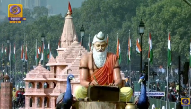 Republic Day 2021 : तीनों सेनाओं की परेड, ब्रह्मोस मिसाइलों की निकली झांकी, राफेल भी गरजा