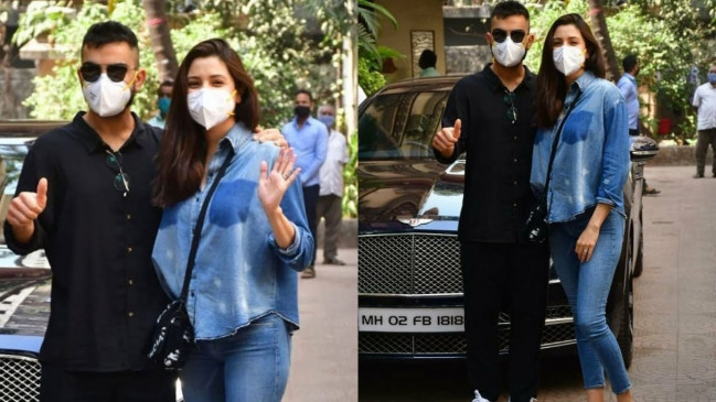 मां बनने के  11 दिनों बाद ही पब्लिकली विराट के साथ नजर आई अनुष्का शर्मा, फैंस बोले- Wow
