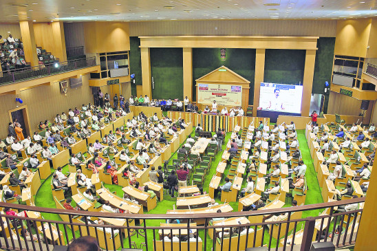 In the online address of the governments court in Nagpur, Let injustice not happen on Vidarbha, you will stand as a shield