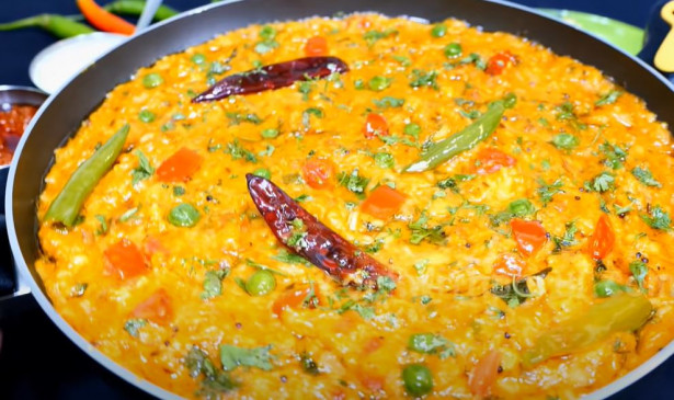 Khichdi: बनाएं पौष्टिक मसाला खिचड़ी, नहीं भूल पाएंगे इसका स्वाद