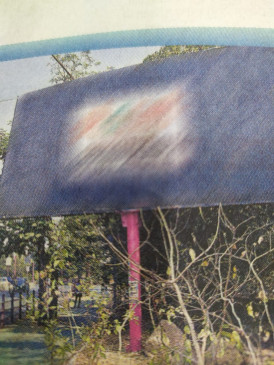 3 meters distance from road and footpath required, otherwise every unipole illegal, rule flying