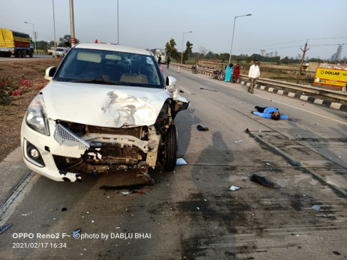 5 killed, 11 injured in 5 different road accidents