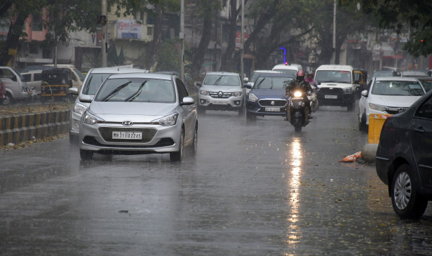 मौसम ने बदली करवट बारिश के साथ गिरे ओले, कश्मीर बन गया जालना का यह इलाका मौसम ने बदली करवट बारिश के साथ गिरे ओले, कश्मीर बन गया जालना का यह इलाका