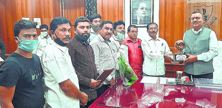 Take POP idol restrictive action: Mayor