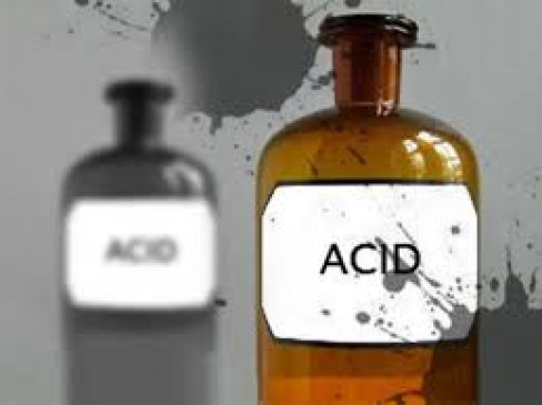 Bail for accused of throwing acid on female doctor