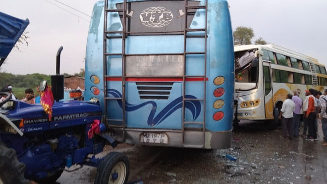 Bus collided with electric pole, 10 passengers injured