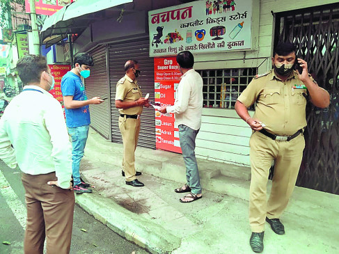 Establishment seals of Super Bazaar, Pizza and Kadiwala
