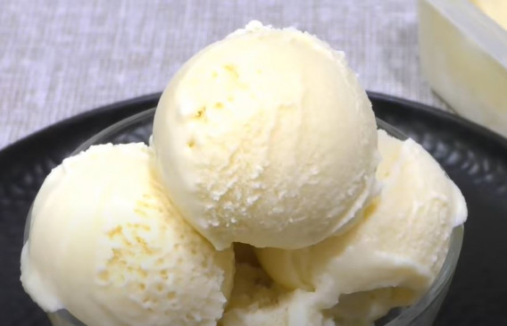 Ice Cream: सिर्फ दूध से बनाएं बाजार जैसी वनीला आइसक्रीम, जानें रेसिपी