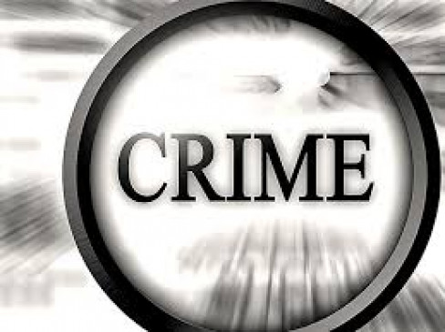 Liquor furnace raided, 10 accused arrested, laptop snatched, money stolen
