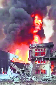 नागपुर : विको कंपनी में लगी भीषण आग