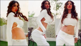 Video: निया शर्मा ने छत पर किया Navel Piercing फ्लॉन्ट, Bold डांस मूव्स से लगा दी आग
