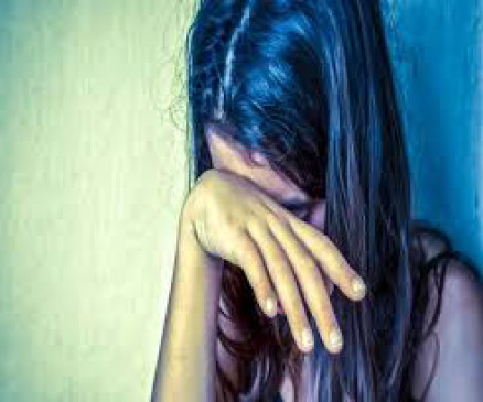 The young man got engaged to another girl by promising to marry his girlfriend, the matter reached the police station