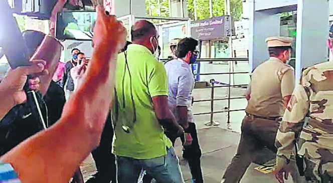 Tourism Minister Aditya Thackeray visited Tadoba secretly