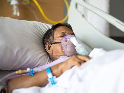 जबलपुर- निजी अस्पतालों में ऑक्सीजन का टोटा ,एक प्लांट बंद दूसरे में लिक्विड खत्म