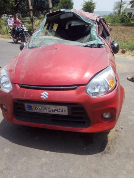 Car overturned due to tire failure, elderly dies, 5 injured - accident in Sonwari of Maihar police station area