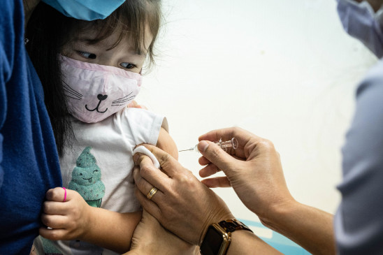 ये हैं दुनिया का पहला देश, जिसने दी बच्चों के लिए कोरोना वैक्सीन की मंजूरी