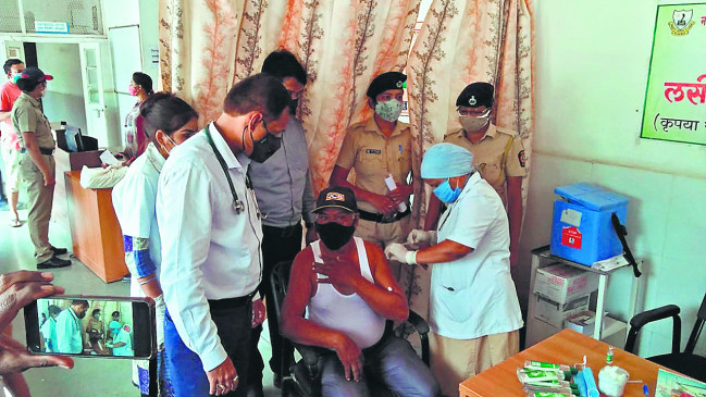 Vaccination center not started for the differently abled in Nagpur