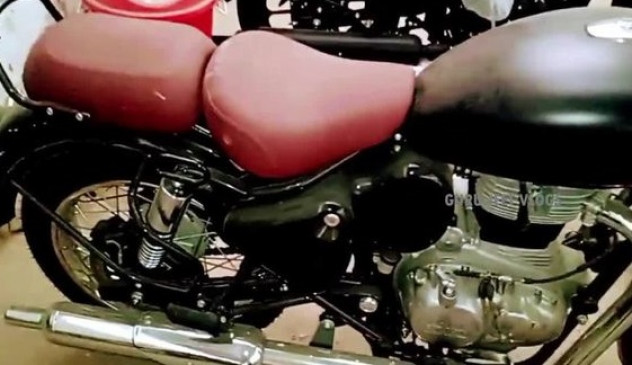 Royal Enfield Classic 350 may be launched soon, spot with split seat