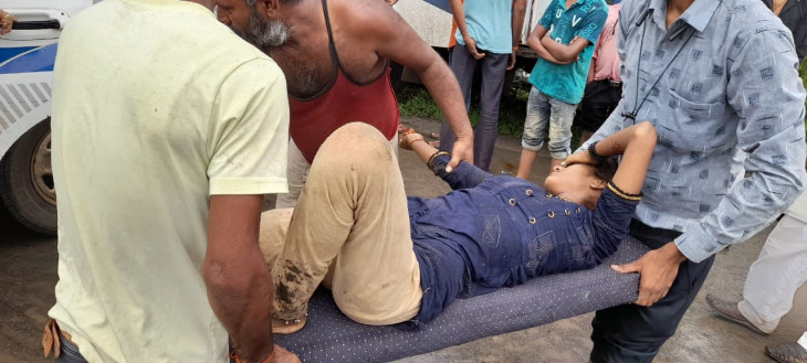 A young man died in a Bolero collision; younger brother injured