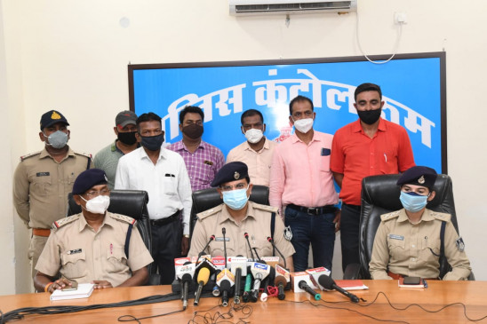 अंधी हत्या का खुलासा -  रूपये न देने पर बेटे ने ही की थी पिता की हत्या, आरोपी गिरफ्तार