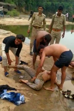 3 youths of same family died due to drowning in Shabri Falls
