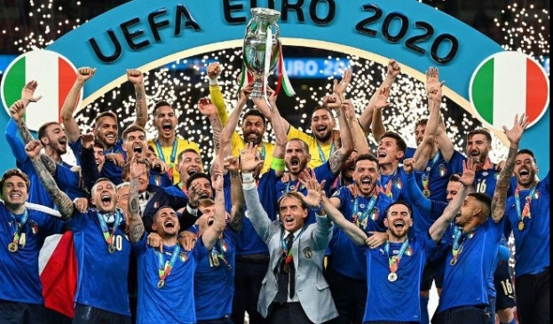 Euro 2020:  इग्लैंड का सपना तोड़कर इटली बना यूरो कप चैंपियन