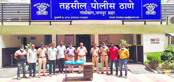 Hemp smuggler with goods caught, patrol party took action