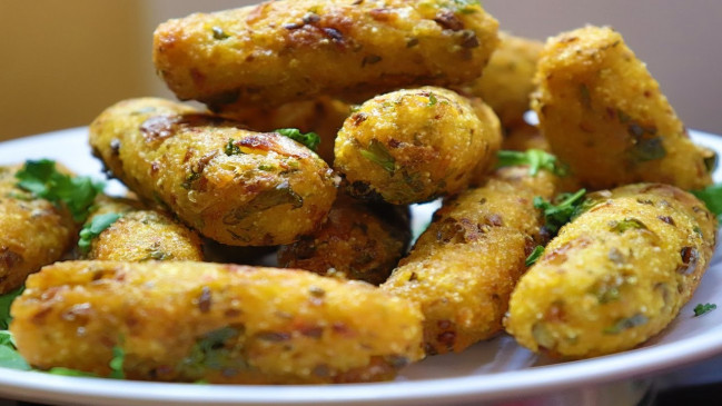 Recipe: लंच में बचे हुए चावल से बनाएं, शाम का चटपटा नाश्ता