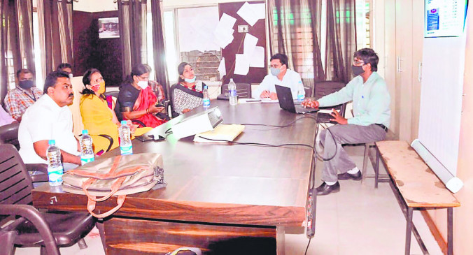 Hyderabad company showed demo to improve Nagpurs parking system
