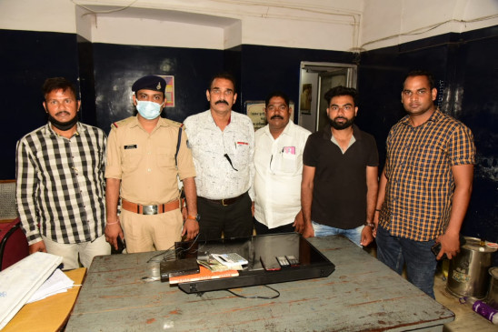 भारत-लंका मैच में लग रहा था लाखों का दाँव