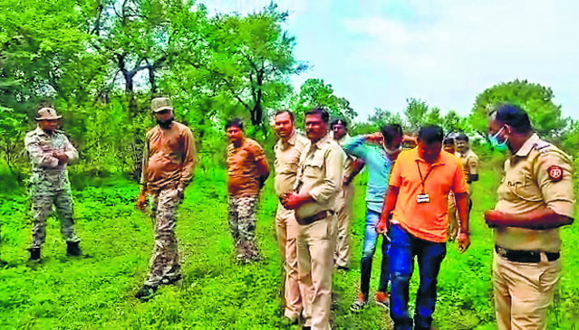 Leopard caught in Defenses CCTV, panic due to pugmark direction