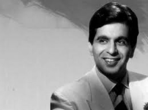 People used to come to programs only to listen to Dilip Kumar.