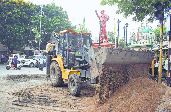 43 encroachments removed from road and footpath