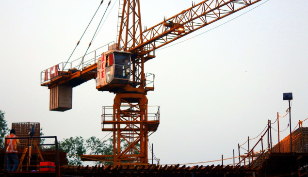 Cost of 483 infrastructure projects hiked by Rs 4.4 lakh crore