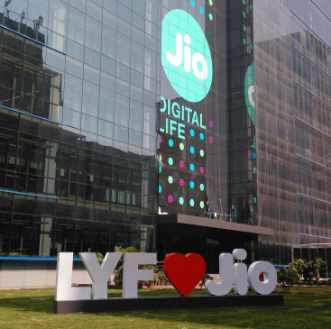 Jio top subscribers in June, Vodafone Idea user base drops