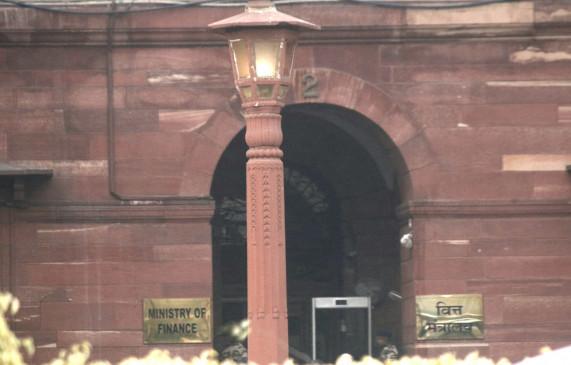 Government warns public, 348 companies fail to meet fund criteria