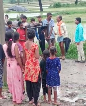 After 18 hours, the body of the young man could be removed from the river
