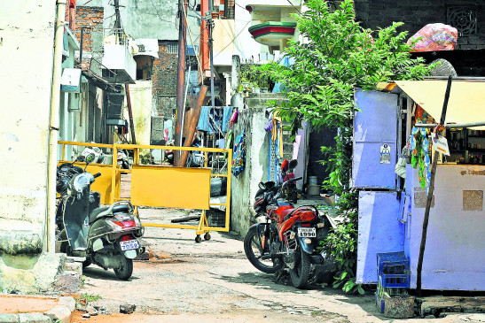 Nagpur: Barricades, two houses and seals in every street of Ganga-Jamuna settlement Nagpur: Barricades, two houses and seals in every street of Ganga-Jamuna settlement