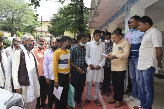 Case registered against Panchayat Secretary, Employment Assistant in 7 sections