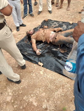 Dead body found in the pit behind the hill, stone pelting marks on the forehead