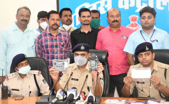 चोरों की गैंग गिरफ्तार, 9 वारदातों का  खुलासा, 5 आरोपी गिरफ्तार